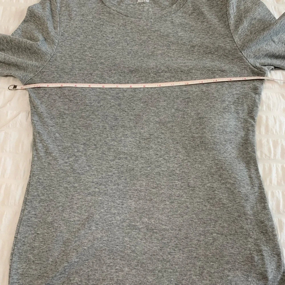 Old Navy Heathered Tee